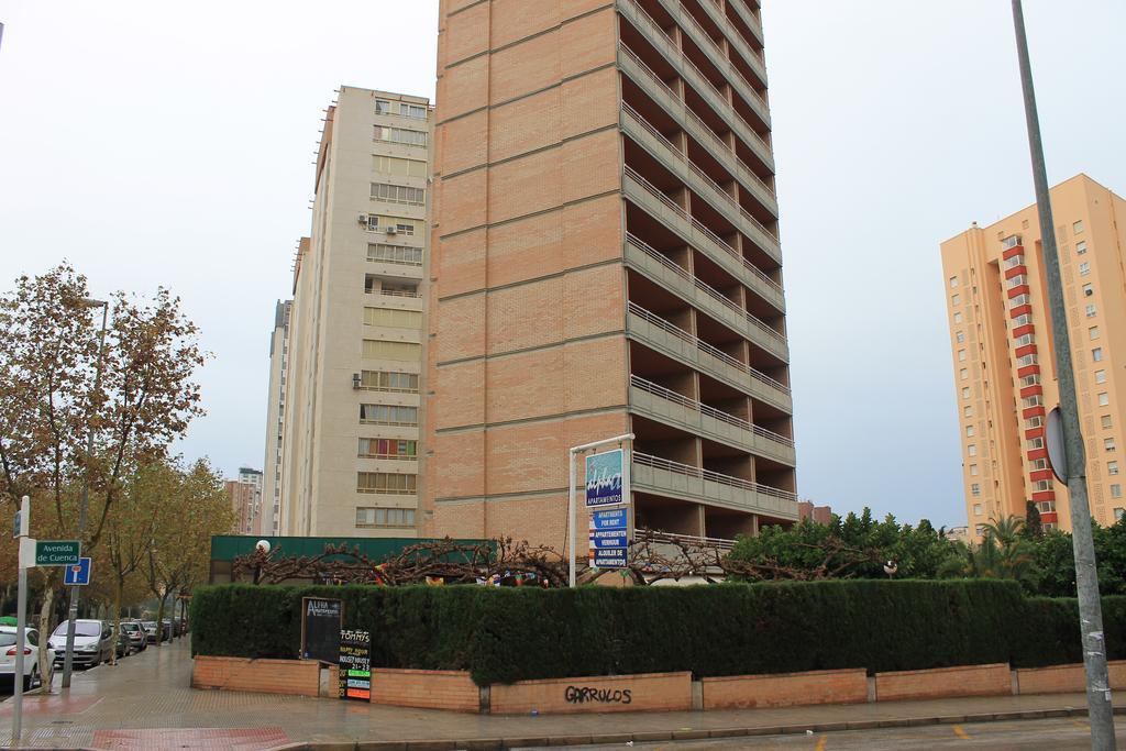 Apartamentos Alpha Benidorm Exteriör bild