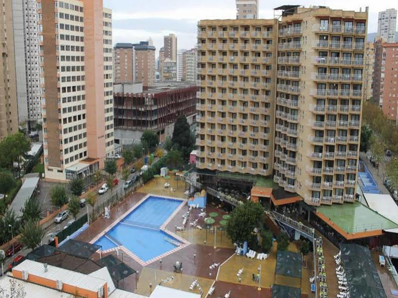 Apartamentos Alpha Benidorm Exteriör bild